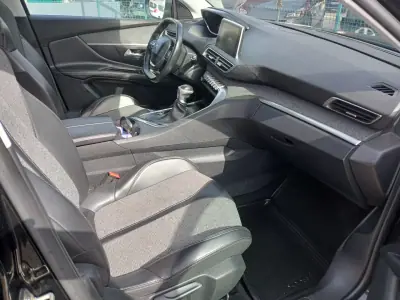 Peugeot 3008 2018 - 13450 EUR, 136692 km - AUTO.MOTO.pt - 136692km - foto 21 de 25