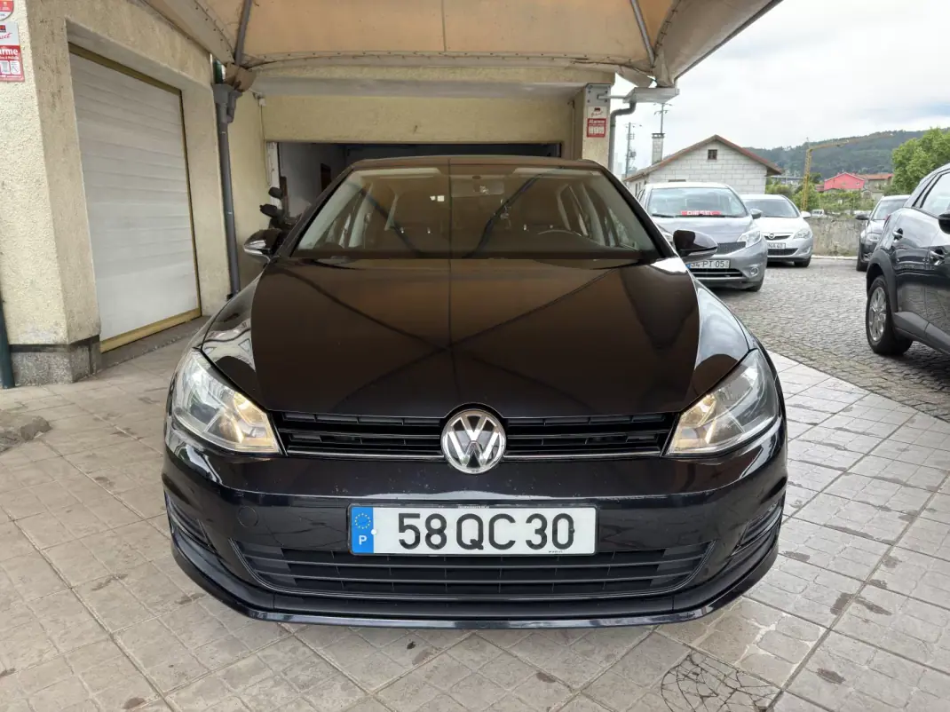Volkswagen Golf 2015 - 12500 EUR, 195718 km - AUTO.MOTO.pt - 195718km - foto 11 de 27