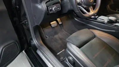 Mercedes-Benz CLA 250 2021 - 34990 EUR, 57000 km - AUTO.MOTO.pt - 57000km - foto 6 de 48