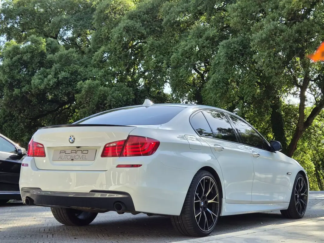 BMW 535 2011 - 21000 EUR, 222000 km - AUTO.MOTO.pt - 222000km - foto 17 de 20