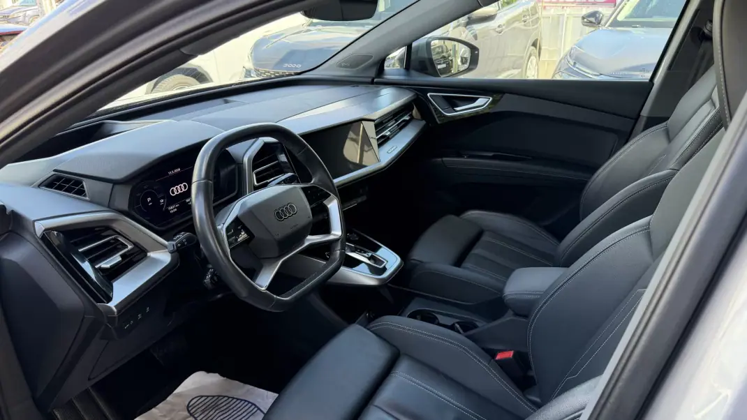 Audi Q4 Sportback e-tron 2023 - 39890 EUR, 75800 km - AUTO.MOTO.pt - 75800km - foto 9 de 31