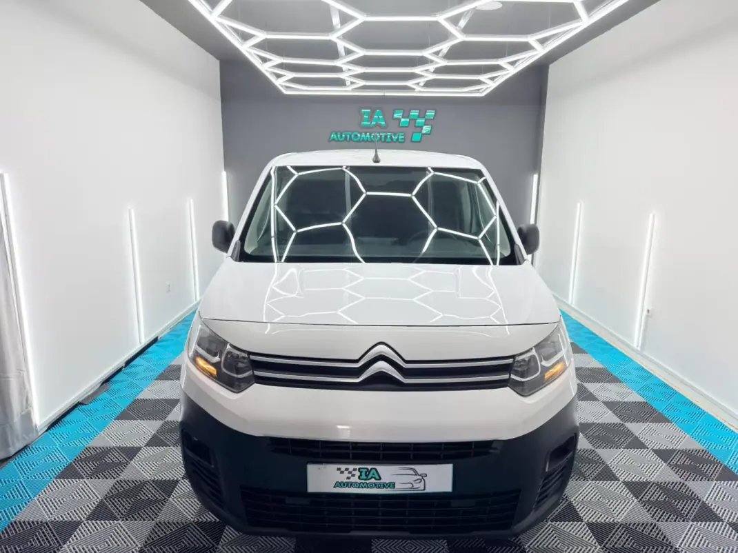 Citroën Berlingo 2019 - 11000 EUR, 128000 km - 128000km - foto 2 de 17