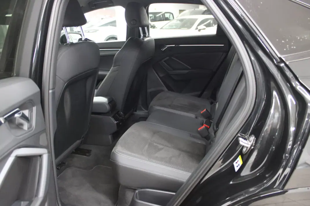 Audi Q3 Sportback 2021 - 35900 EUR, 89638 km - AUTO.MOTO.pt - 89638km - foto 6 de 18