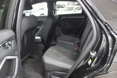 Audi Q3 Sportback 2021 - 35900 EUR, 89638 km - AUTO.MOTO.pt - 89638km - foto 6 de 18