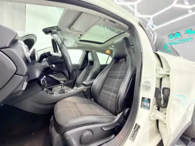 Mercedes-Benz GLA 200 2014 - 14000 EUR, 265000 km - AUTO.MOTO.pt - 265000km - foto 16 de 20