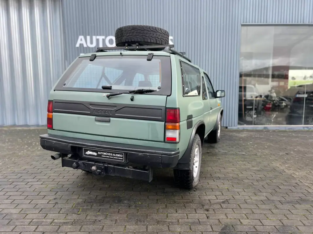 Nissan Terrano 1990 - 7500 EUR, 356940 km - AUTO.MOTO.pt - 356940km - foto 5 de 15