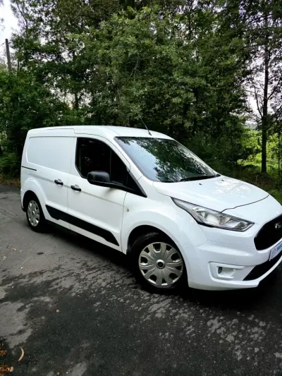 Ford Transit Connect 2019 - 11990 EUR, 144000 km - AUTO.MOTO.pt - 144000km - foto 10 de 27