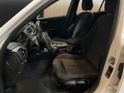 BMW 116 2017 - 18750 EUR, 127000 km - AUTO.MOTO.pt - 127000km - foto 7 de 20