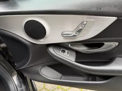 Mercedes-Benz C 220 2016 - 29900 EUR, 160000 km - AUTO.MOTO.pt - 160000km - foto 9 de 26