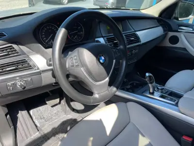 BMW X5 2011 - 18000 EUR, 256000 km - AUTO.MOTO.pt - 256000km - foto 6 de 14