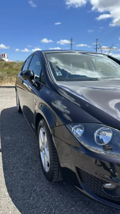 SEAT Leon 2011 - 6950 EUR, 151000 km - AUTO.MOTO.pt - 151000km - foto 18 de 19