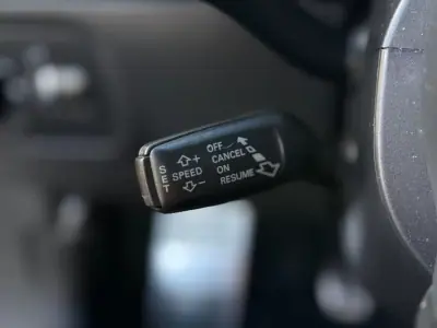 Audi TT Coupé 2012 - 17800 EUR, 185000 km - AUTO.MOTO.pt - 185000km - foto 18 de 25