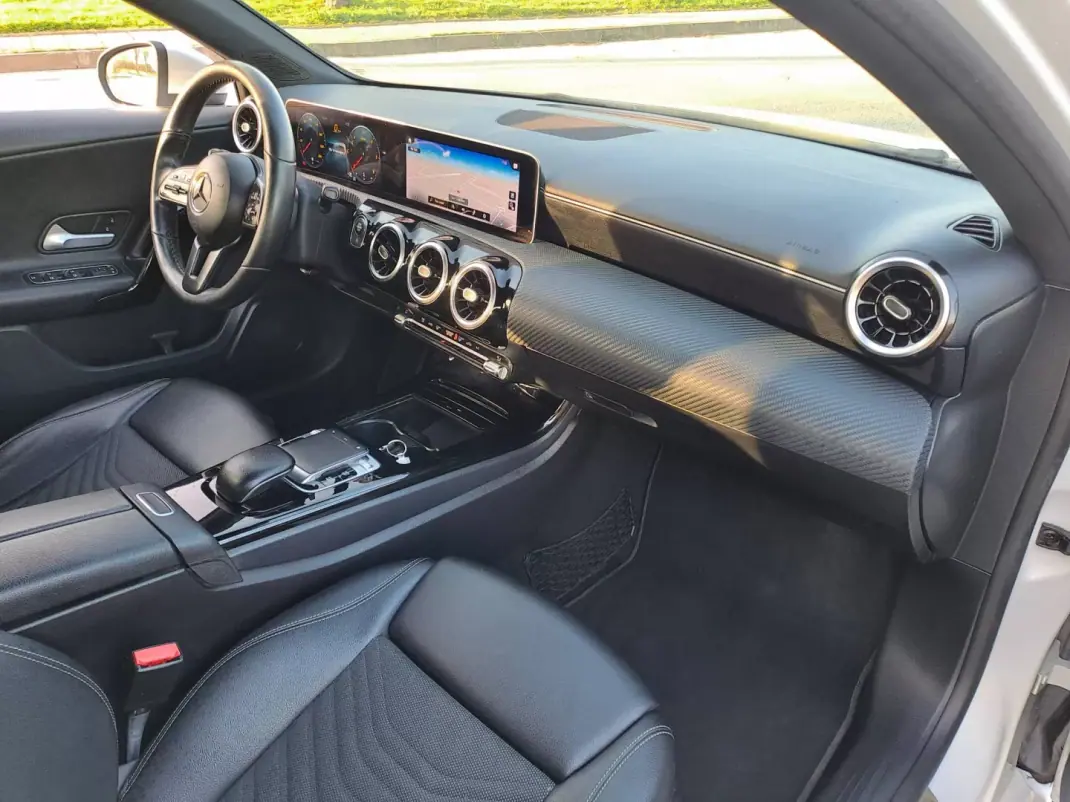 Mercedes-Benz A 180 2019 - 20990 EUR, 179000 km - AUTO.MOTO.pt - 179000km - foto 12 de 13