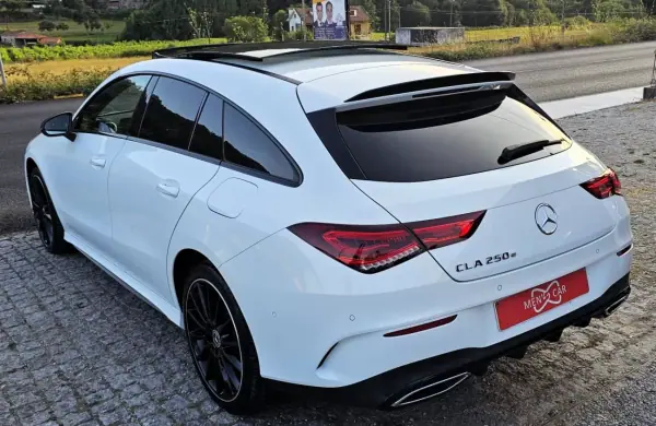 Mercedes-Benz CLA 250 2022 - 33999 EUR, 70000 km - AUTO.MOTO.pt - 70000km - foto 30 de 34
