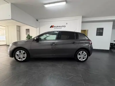 Peugeot 308 2017 - 11990 EUR, 112000 km - 112000km - foto 3 de 19