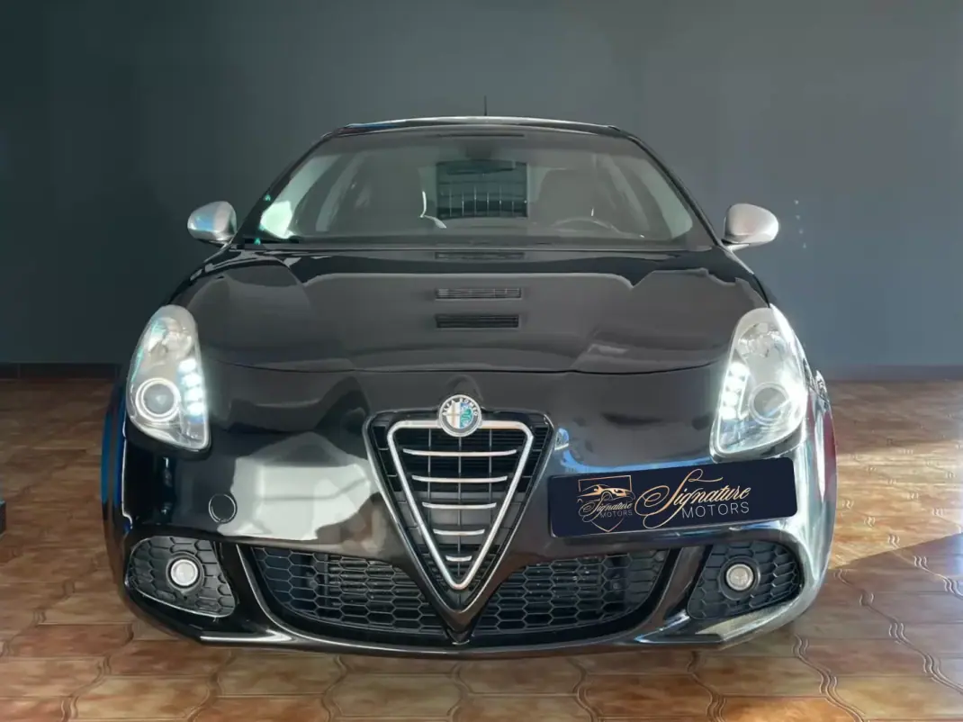 Alfa Romeo Giulietta 2012 - 11900 EUR, 149326 km - AUTO.MOTO.pt - 149326km - foto 1 de 8