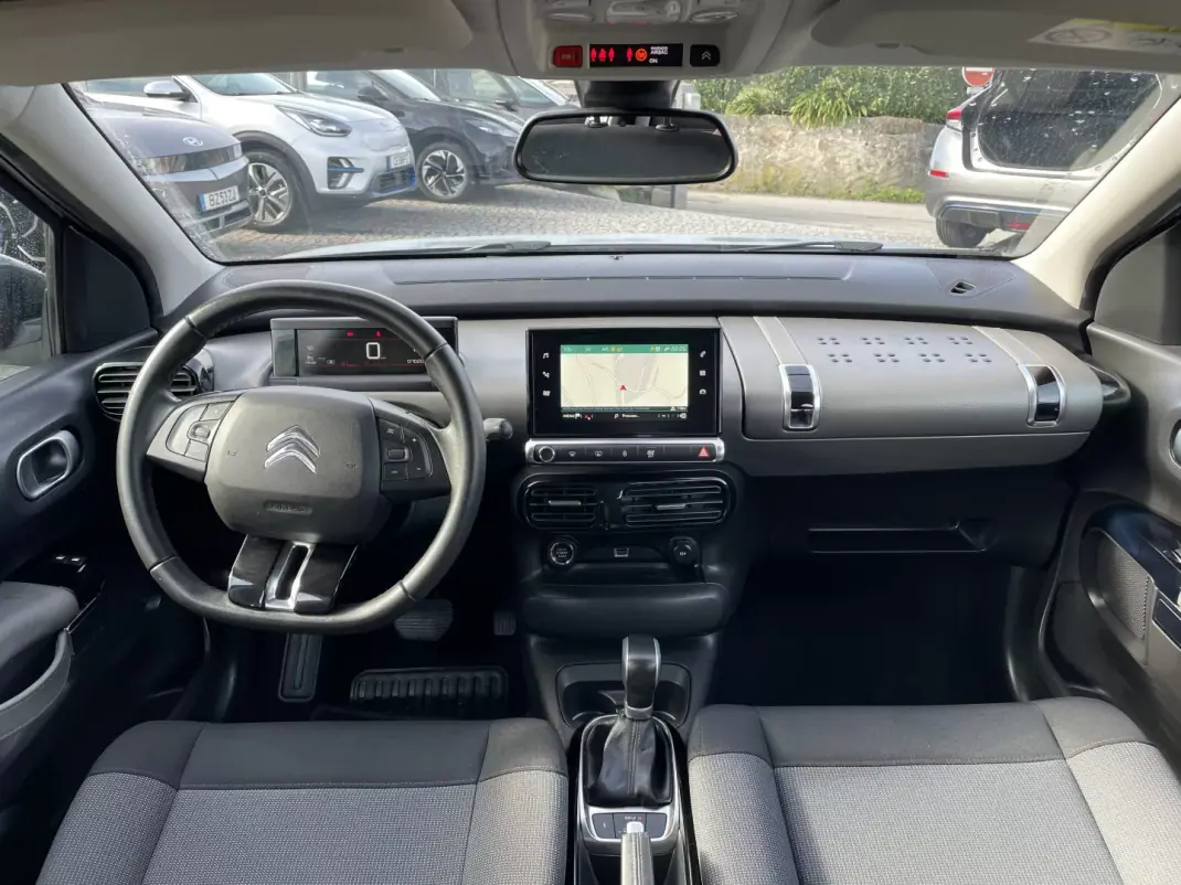 Citroën C4 Cactus 2019 - 12995 EUR, 70182 km - AUTO.MOTO.pt - 70182km - foto 10 de 37