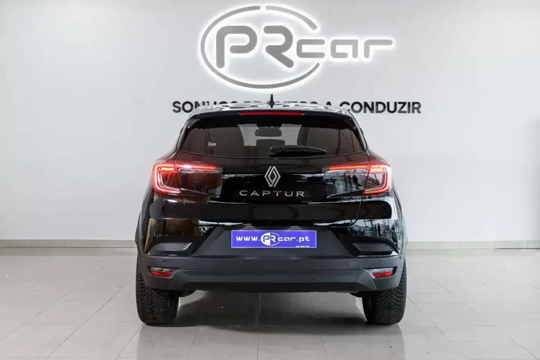 Renault Captur 2025 - 22900 EUR, 28448 km - 28448km - foto 22 de 23