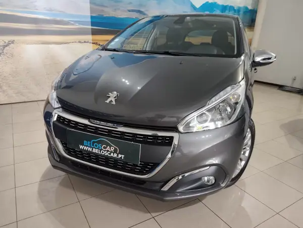 Peugeot 208 2019 - 10300 EUR, 58000 km - AUTO.MOTO.pt - 58000km - foto 3 de 25