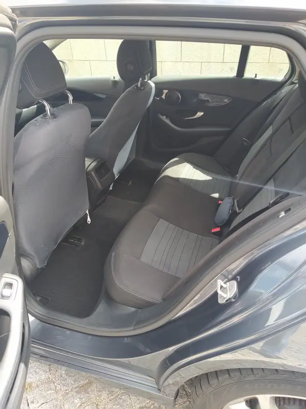 Mercedes-Benz C 180 2015 - 14500 EUR, 230000 km - AUTO.MOTO.pt - 230000km - foto 8 de 15