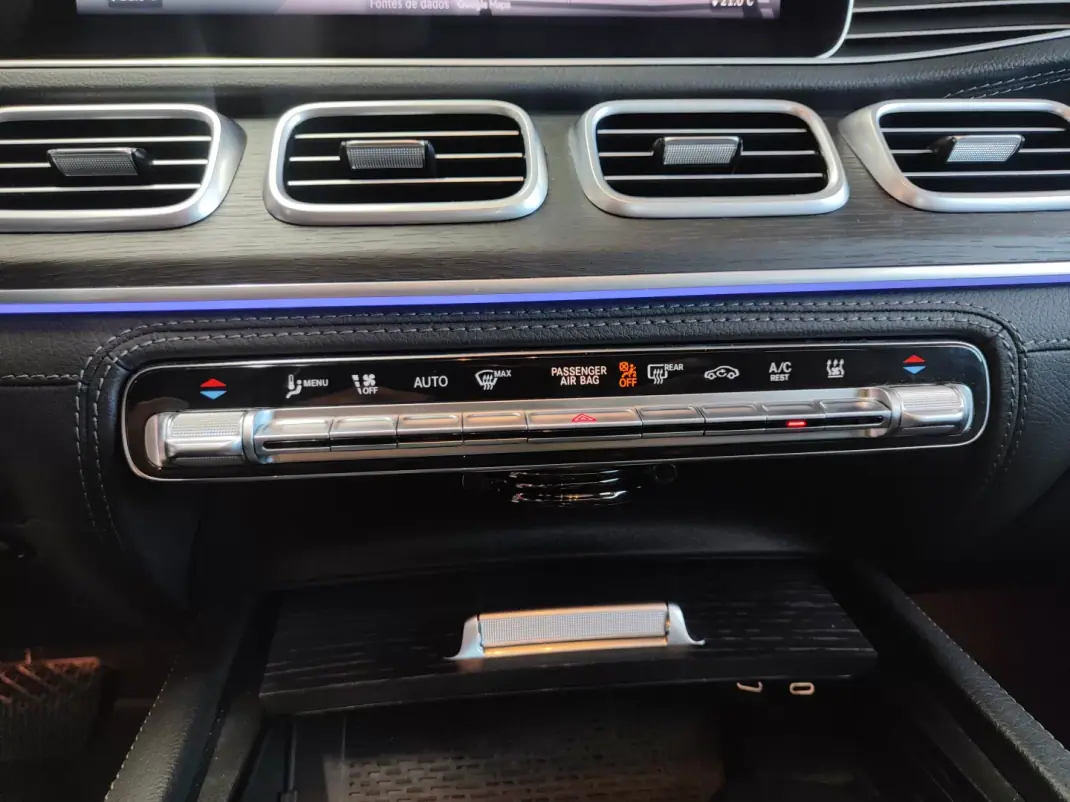 Mercedes-Benz GLE 400 2023 - 65900 EUR, 51000 km - 51000km - foto 30 de 38