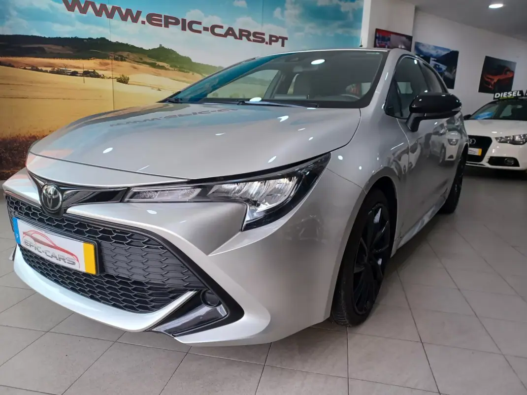Toyota Corolla 2019 - 18390 EUR, 81211 km - AUTO.MOTO.pt - 81211km - foto 4 de 33
