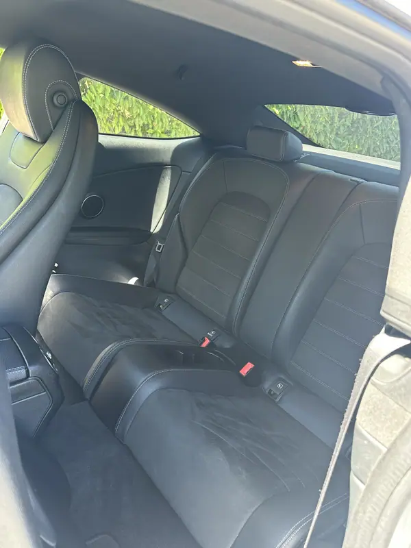 Mercedes-Benz C 250 2016 - 27490 EUR, 210998 km - AUTO.MOTO.pt - 210998km - foto 8 de 18