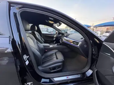 BMW 520 2022 - 33950 EUR, 124000 km - AUTO.MOTO.pt - 124000km - foto 27 de 45