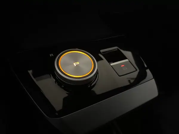 MG MG4 2023 - 20750 EUR, 32000 km - AUTO.MOTO.pt - 32000km - foto 26 de 30