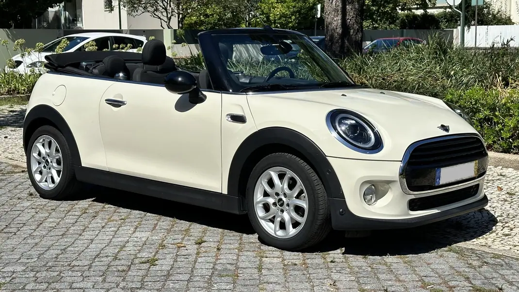 MINI Cooper 2018 - 18500 EUR, 48000 km - AUTO.MOTO.pt - 48000km - foto 9 de 28