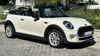 MINI Cooper 2018 - 18500 EUR, 48000 km - AUTO.MOTO.pt - 48000km - foto 9 de 28