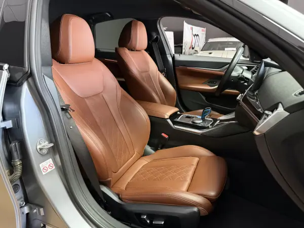 BMW i4 2022 - 49990 EUR, 33700 km - AUTO.MOTO.pt - 33700km - foto 10 de 19