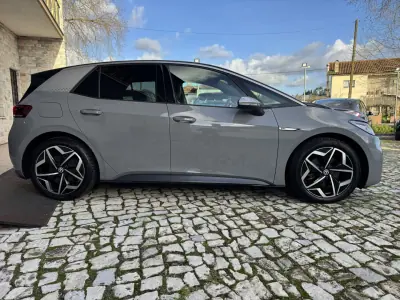 Volkswagen ID.3 2020 - 19500 EUR, 94000 km - AUTO.MOTO.pt - 94000km - foto 5 de 44