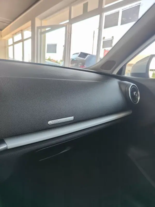 Audi A3 Sportback 2018 - 15500 EUR, 170000 km - 170000km - foto 35 de 36