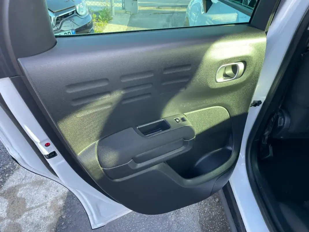 Citroën C3 Aircross 2021 - 15250 EUR, 53456 km - AUTO.MOTO.pt - 53456km - foto 18 de 32