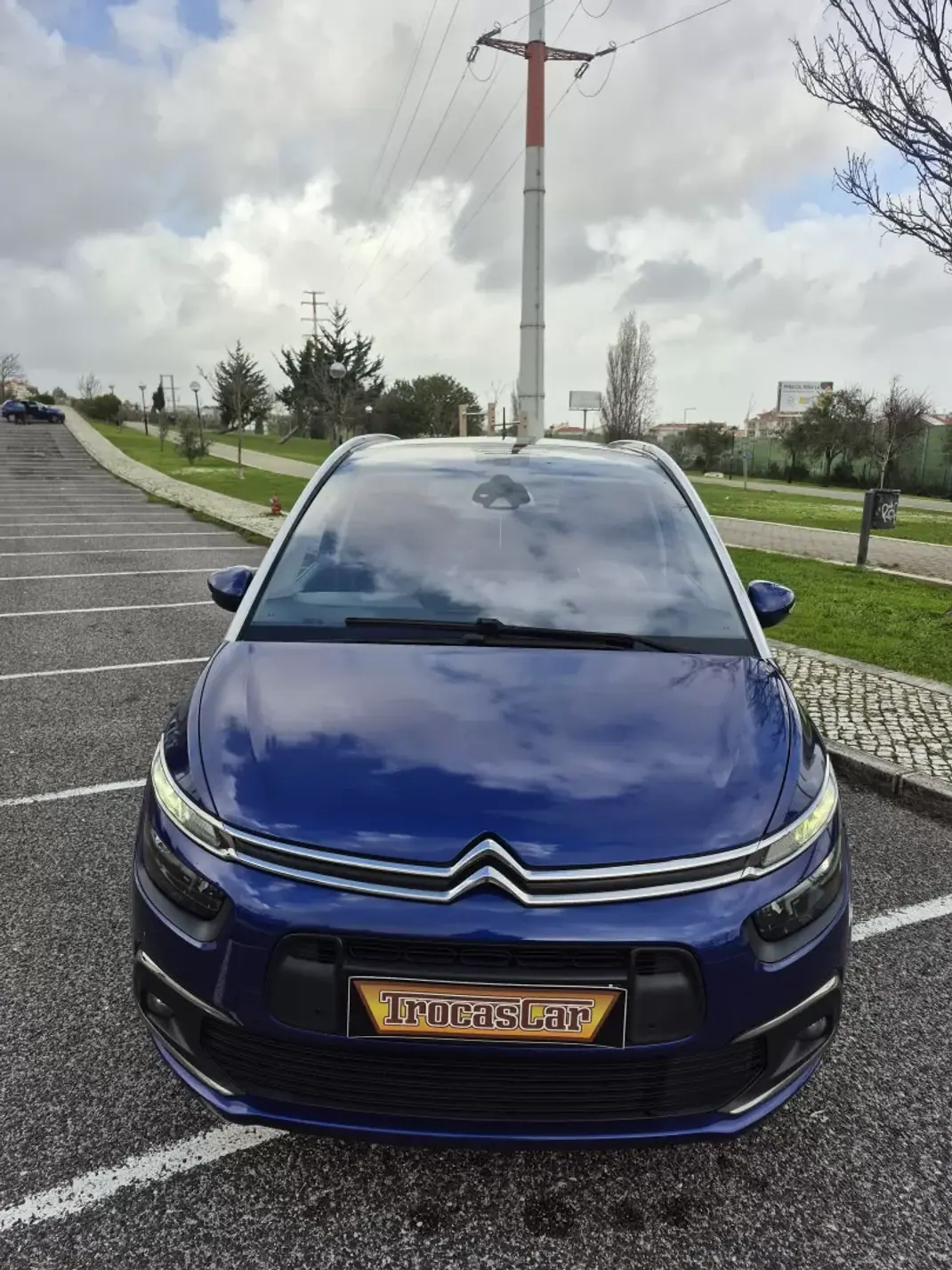 Citroën C4 Grand Picasso 2018 - 11250 EUR, 210602 km - AUTO.MOTO.pt - 210602km - foto 8 de 13