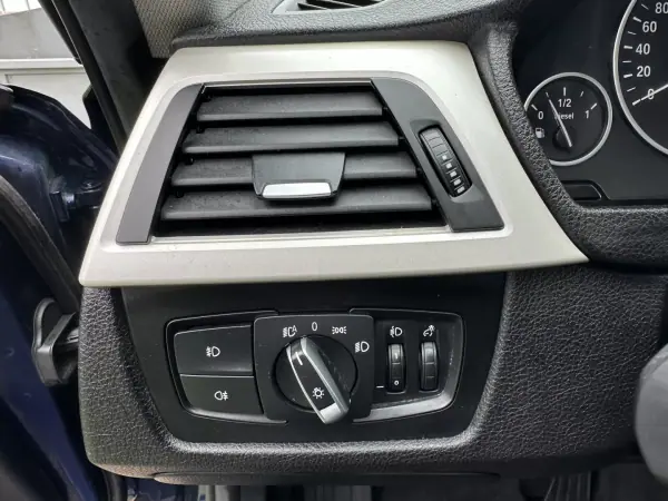 BMW 316 2017 - 13900 EUR, 280000 km - AUTO.MOTO.pt - 280000km - foto 22 de 56