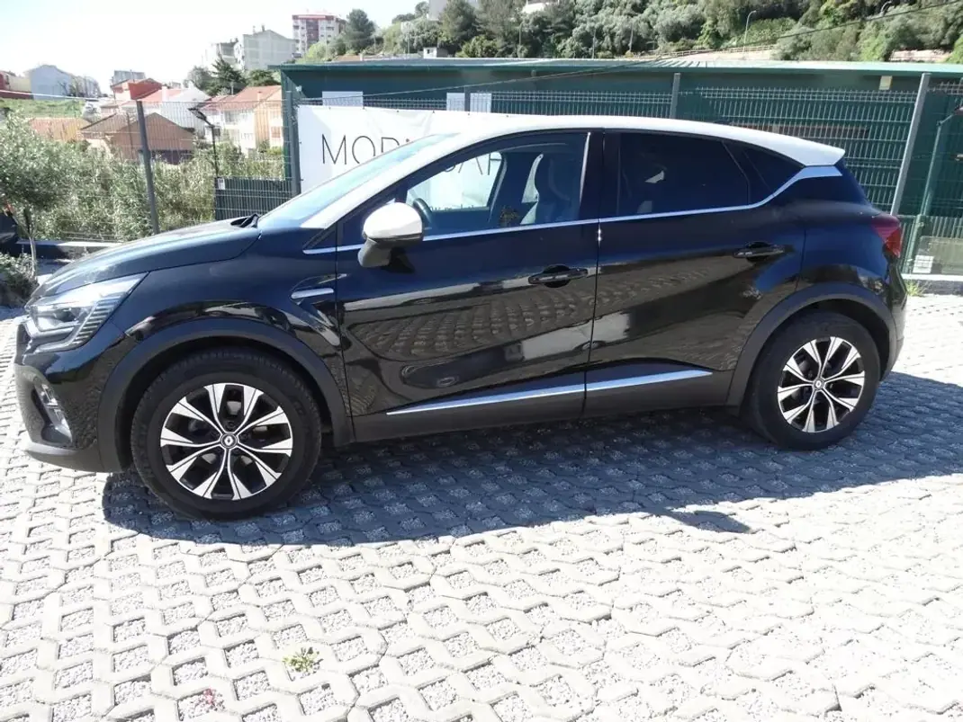 Renault Captur 2023 - 16690 EUR, 61326 km - 61326km - foto 8 de 12