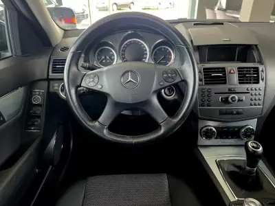 Mercedes-Benz C 220 2011 - 12900 EUR, 222771 km - AUTO.MOTO.pt - 222771km - foto 12 de 31