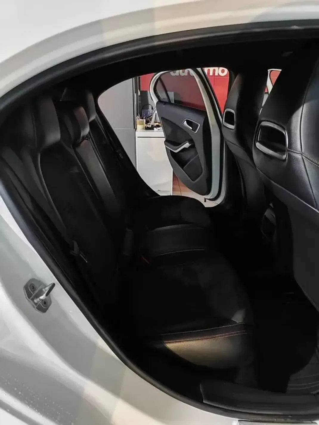 Mercedes-Benz A 180 2013 - 17650 EUR, 96800 km - AUTO.MOTO.pt - 96800km - foto 13 de 31