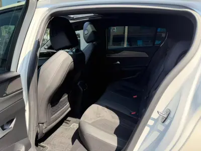 Peugeot 308 2022 - 24500 EUR, 33000 km - AUTO.MOTO.pt - 33000km - foto 12 de 17