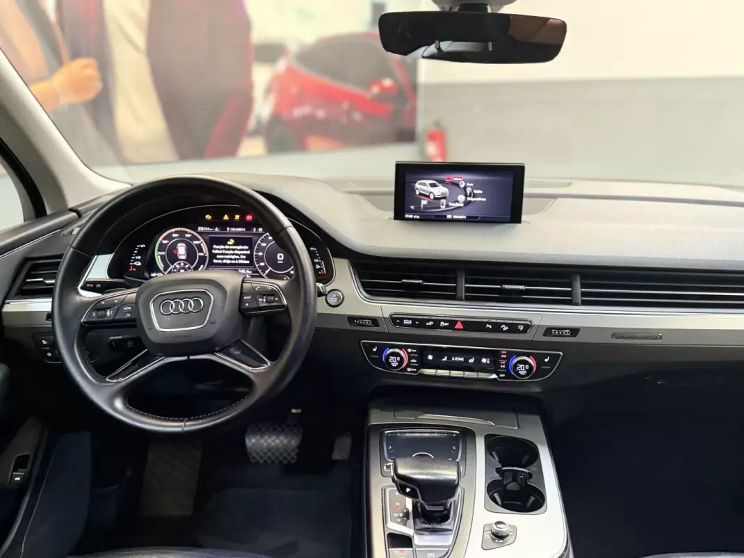 Audi Q7 2016 - 34900 EUR, 240000 km - 240000km - foto 14 de 20