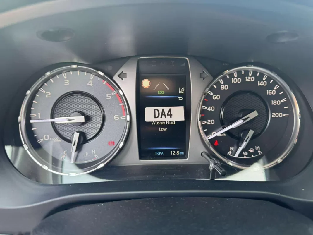 Toyota Hilux 2025 - 64900 EUR, 34 km - AUTO.MOTO.pt - 34km - foto 7 de 29