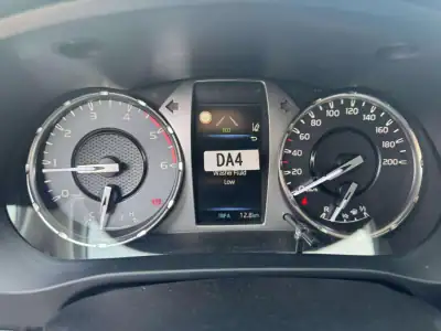 Toyota Hilux 2025 - 64900 EUR, 34 km - AUTO.MOTO.pt - 34km - foto 7 de 29