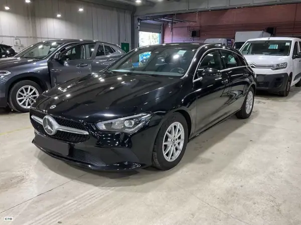 Mercedes-Benz CLA 180 2021 - 25900 EUR, 119616 km - AUTO.MOTO.pt - 119616km - foto 2 de 8