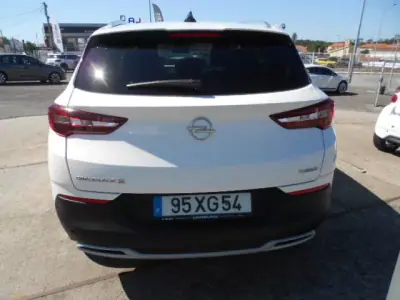 Opel Grandland 2019 - 14900 EUR, 102526 km - 102526km - foto 5 de 17