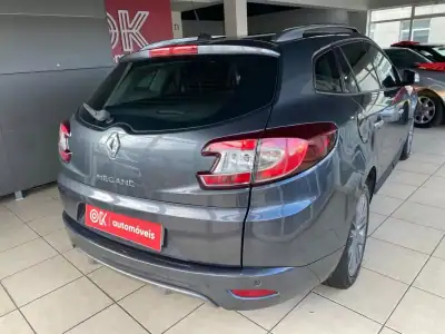 Renault Mégane Sport Tourer 2010 - 4990 EUR, 340390 km - AUTO.MOTO.pt - 340390km - foto 6 de 44