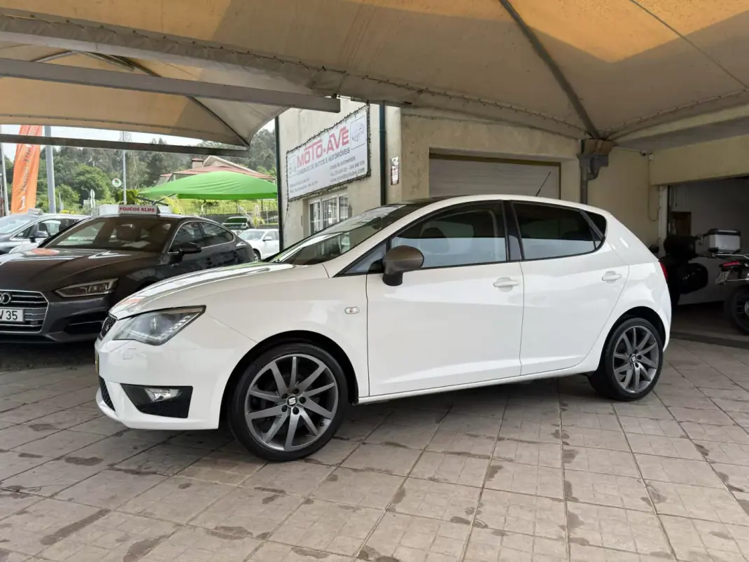 SEAT Ibiza 2013 - 9950 EUR, 120356 km - AUTO.MOTO.pt - 120356km - foto 5 de 29