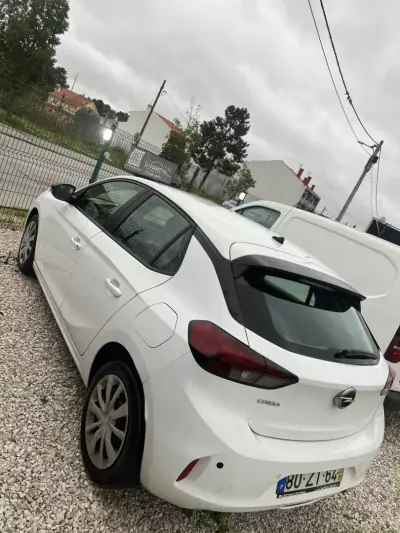 Opel Corsa 2020 - 11999 EUR, 216000 km - AUTO.MOTO.pt - 216000km - foto 4 de 7
