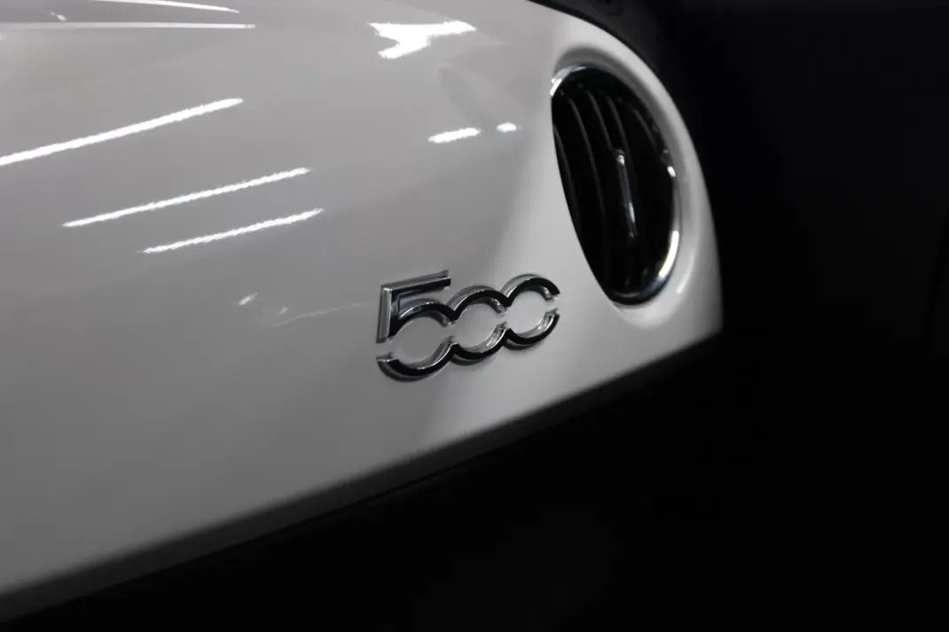 Fiat 500 2023 - 12900 EUR, 32374 km - AUTO.MOTO.pt - 32374km - foto 7 de 23